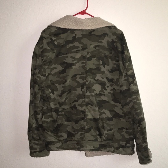 Forever 21 Green Camouflage Army Jean Jacket - Picture 2 of 3